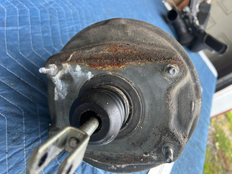 1986-1993 Volvo 240 244 245 Brake Booster & Master Cylinder Assembly OEM #4123EM