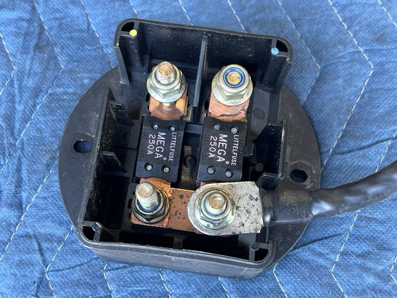 1998-2003 Jaguar XJR XJ8 X308 Positive Rear Battery Junction LJA2850BE #4693E