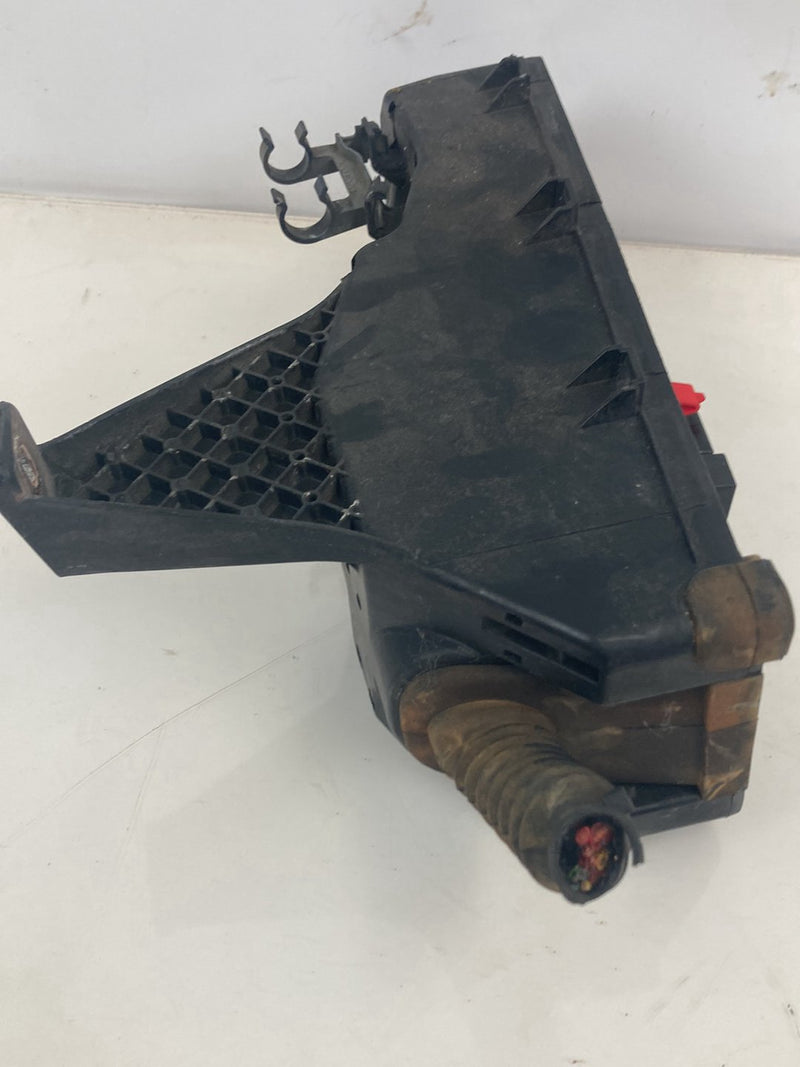 2005 Volvo XC90 I 275 Engine Fuse Box 9494210 9494211 OEM #4830M