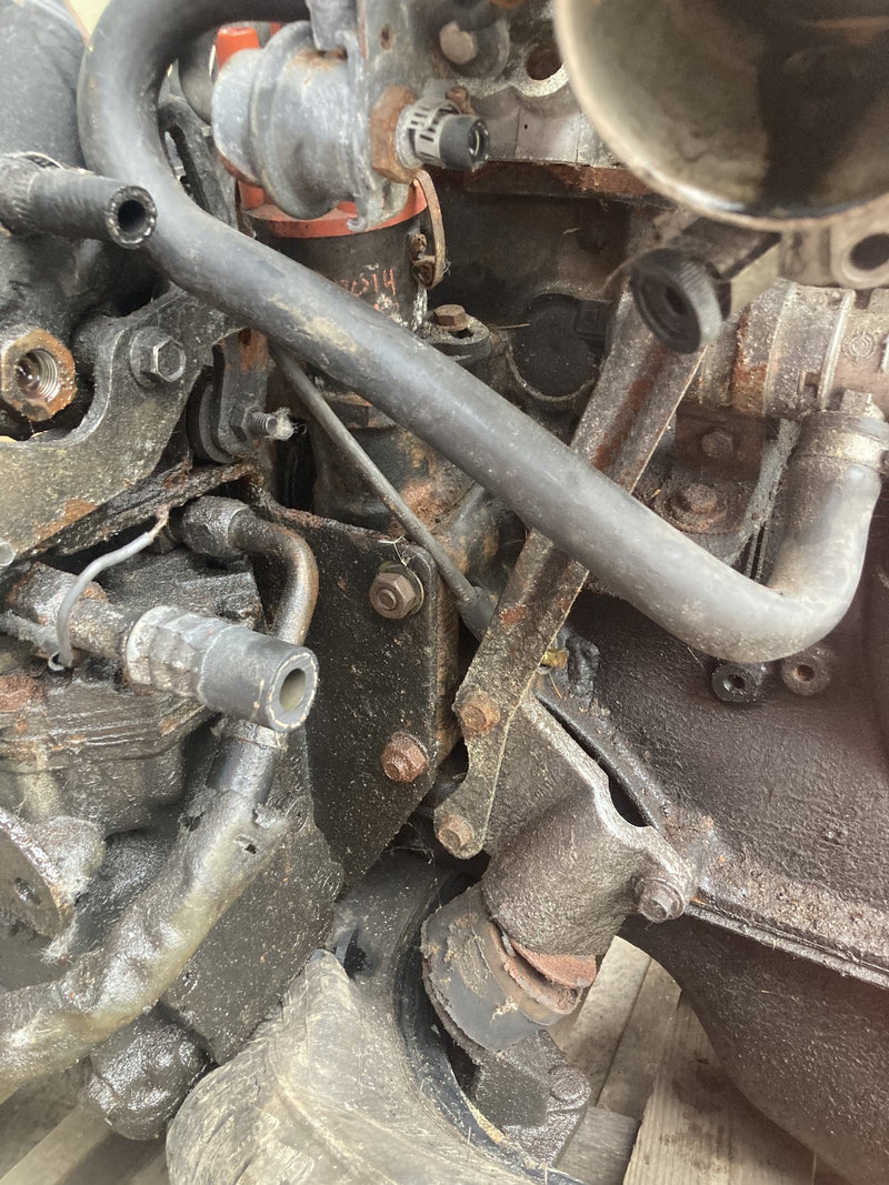 1981-1985 Volvo 240 245 4 Cyl B21F Engine Assembly 1000160 OEM