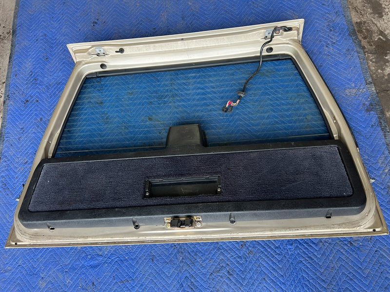 1992-1995 Volvo 940 740 Wagon Only Rear Hatch Assembly w/ Window OEM #3299EM