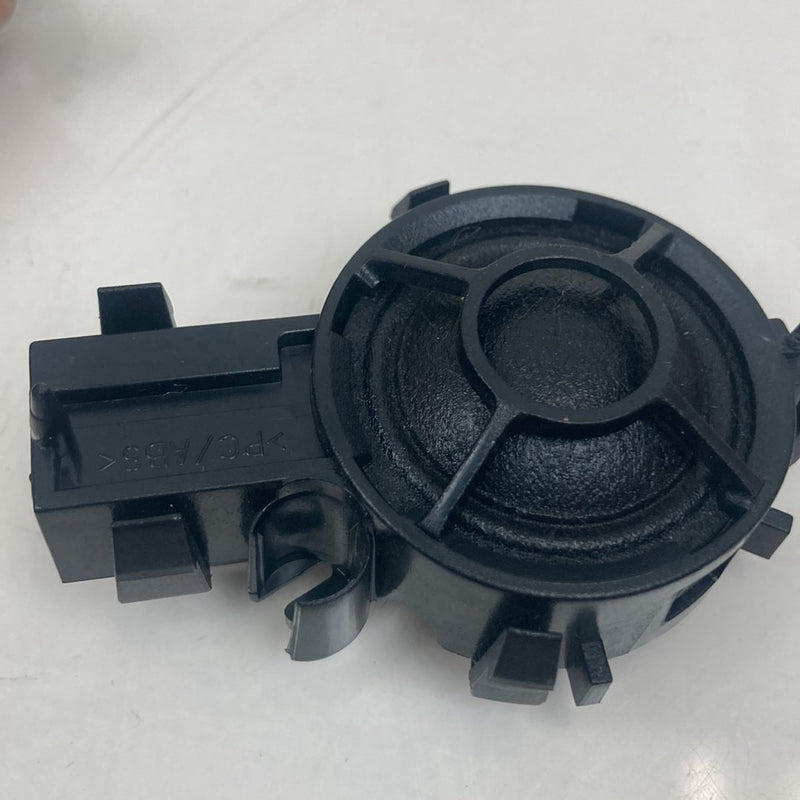 2003-2006 Volvo XC90 Rear Right & Left Tweeter Speaker Pair 9472758 OEM #4804M