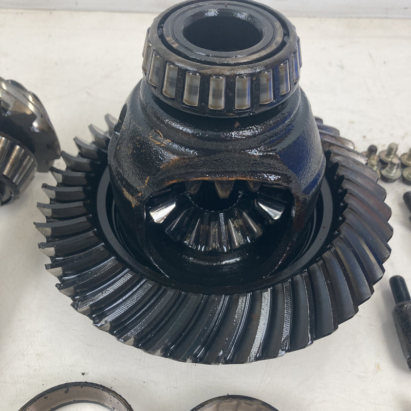 1981-1985 Volvo 240 245 Rear Axle Differential Gear Set 3.31:1 Gear Ratio OEM
