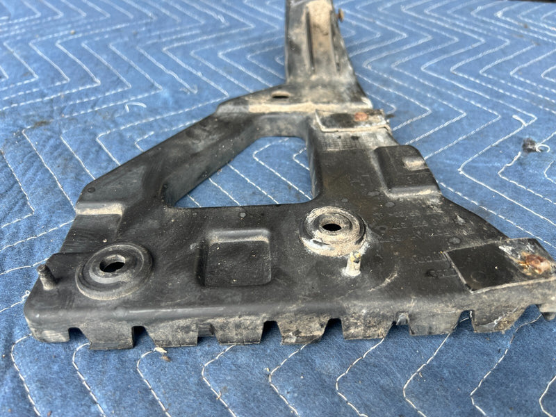 2005-2011 Audi A6 Driver Left Front Bumper Bracket Brace 4F0 807 227 OEM #65ZJ