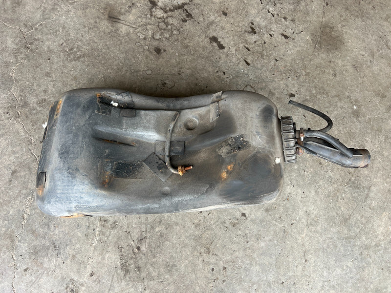 1989-1995 Volvo 740 940 Sedan Gas Fuel Tank Assembly OEM #3636EM