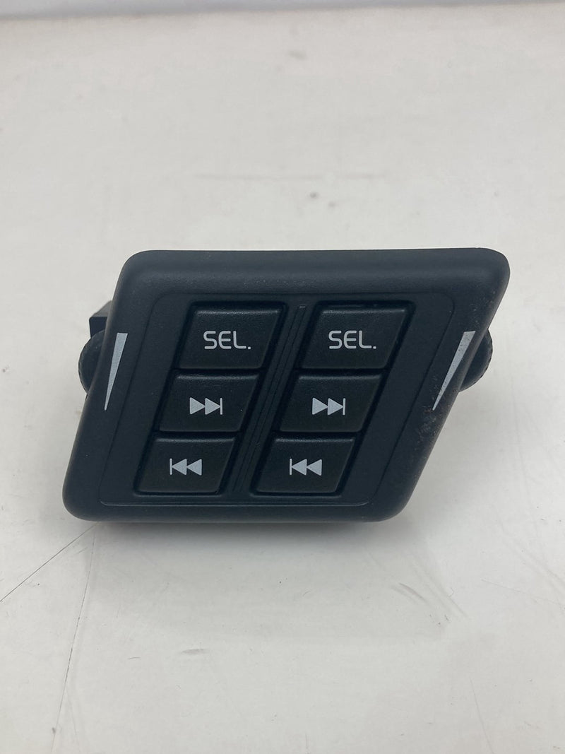 2005 Volvo XC90 I 275 Right Rear Headphone Audio Control 8633112 OEM #4812M