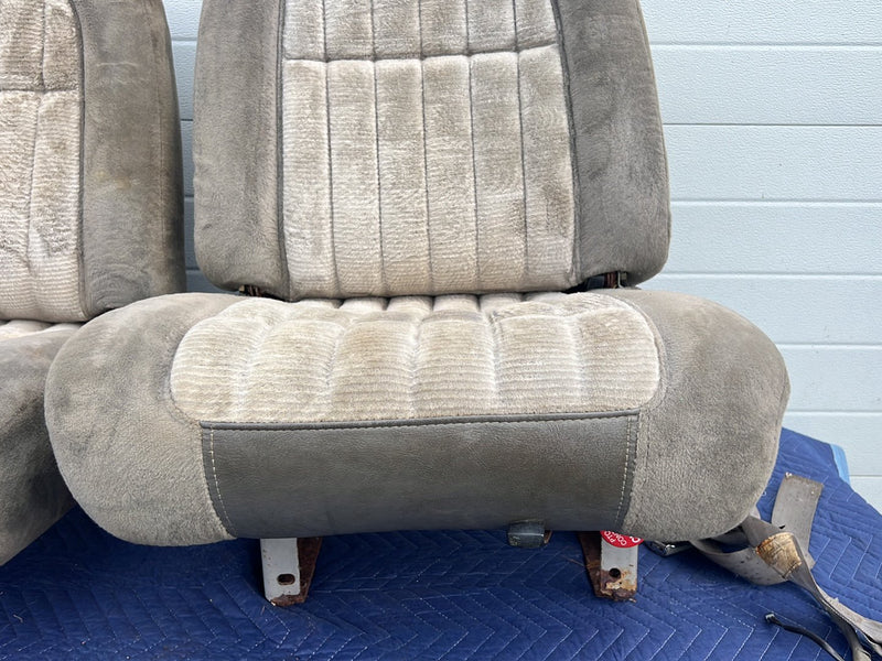 Chevrolet Silverado - Front Seat PN: 22045-1