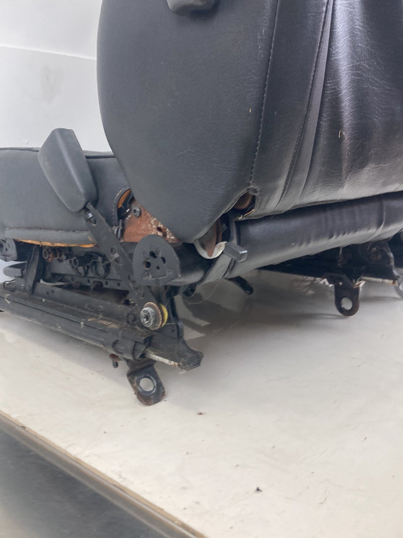 1998-2000 Volvo V70 Front Left Right Seat Pair OEM #5228M