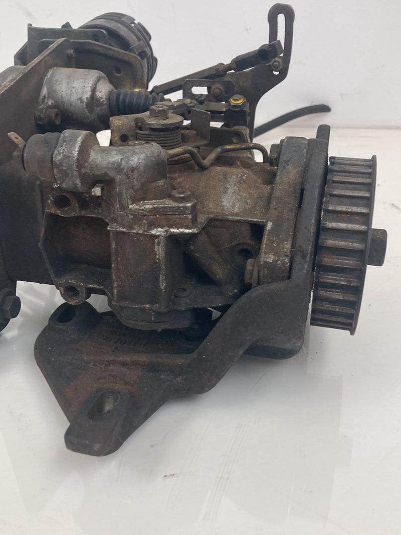 1980 Volvo 244 - Injector Pump PN: 0460406033 146 072130107