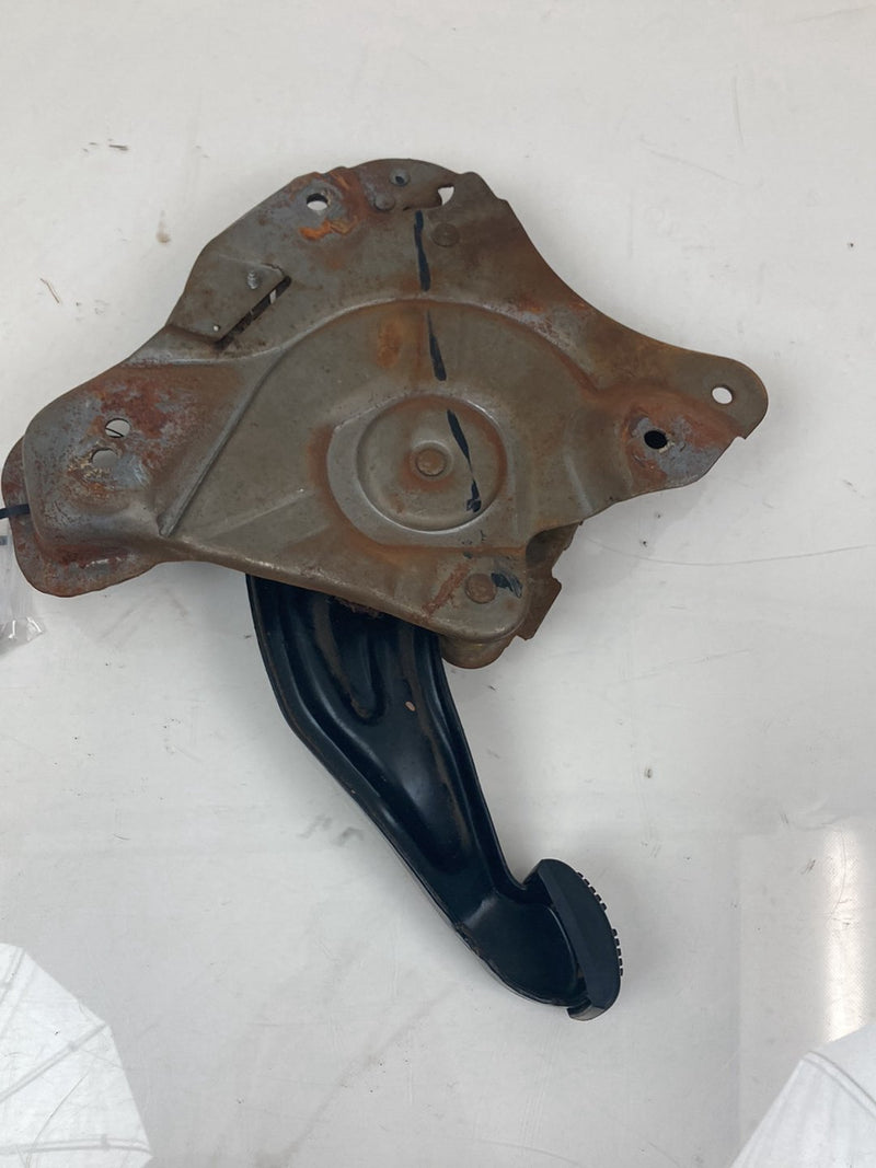 1996 Chevrolet Silverado GMT800 - Emergency Brake Pedal