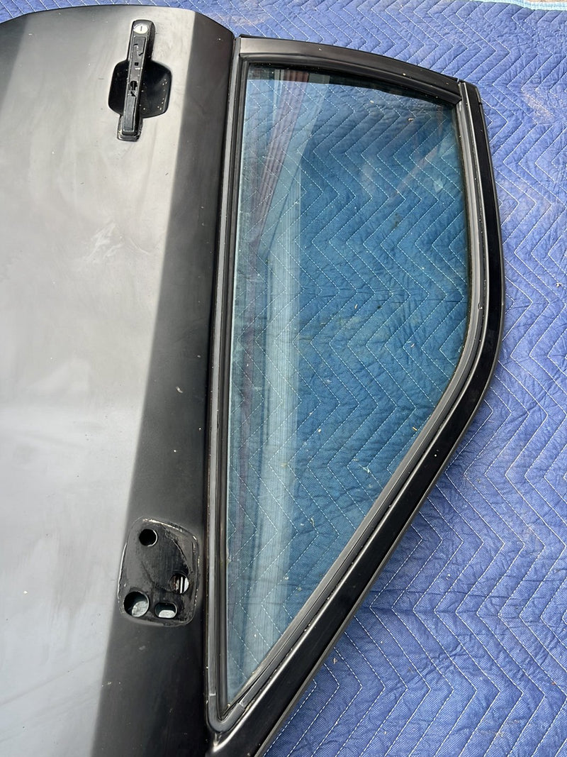 1983-1985 Porsche 944 Front Passenger Right Door Assembly Black OEM #5718EM