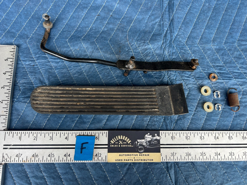 1983-1985 Porsche 944 Gas Accelerator Pedal Pad Lever Assembly OEM #2519EM