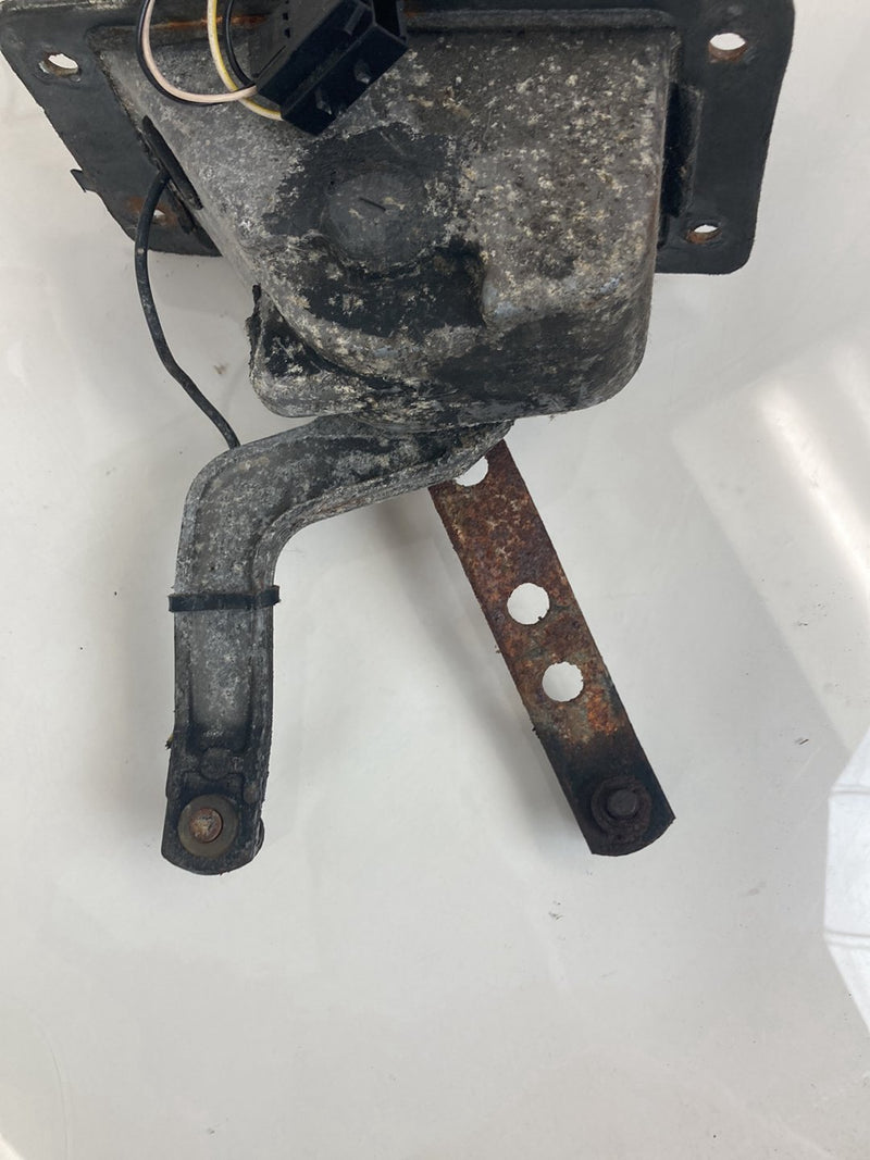 1992 Volvo 940 944 - Automatic Shifter Assembly PN: 3544164