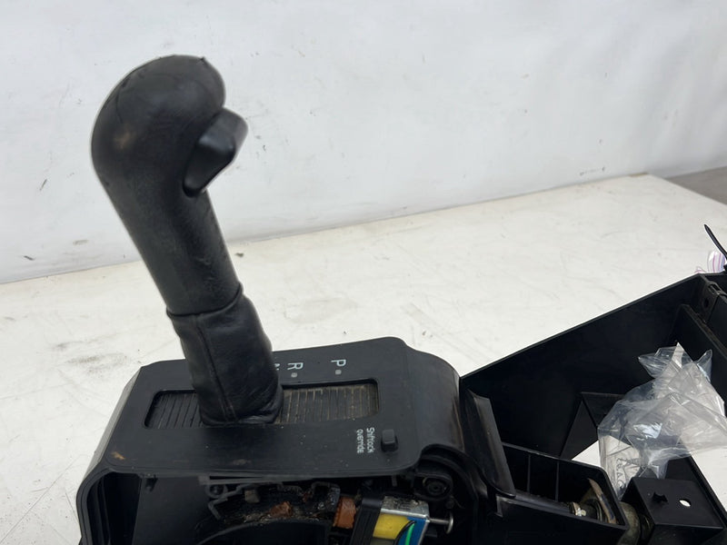1993-1997 Volvo 850 Automatic Gear Shifter Assembly w/ Cables OEM