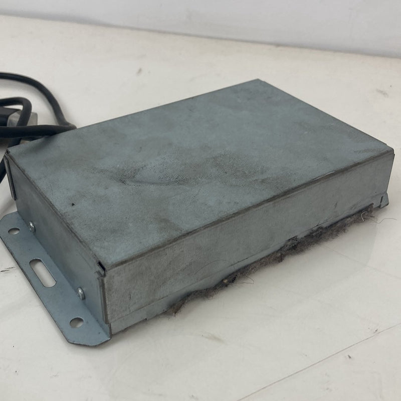 2003-2007 BMW 545i E60- iPod Interface Module PN: 65.41-0411 033-01 #4971M