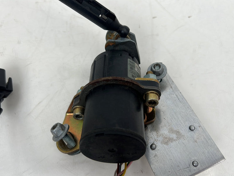 1996-2003 Audi S8 D2 A8 S8 Bosch Throttle Pedal Position Sensor OEM #6524EM