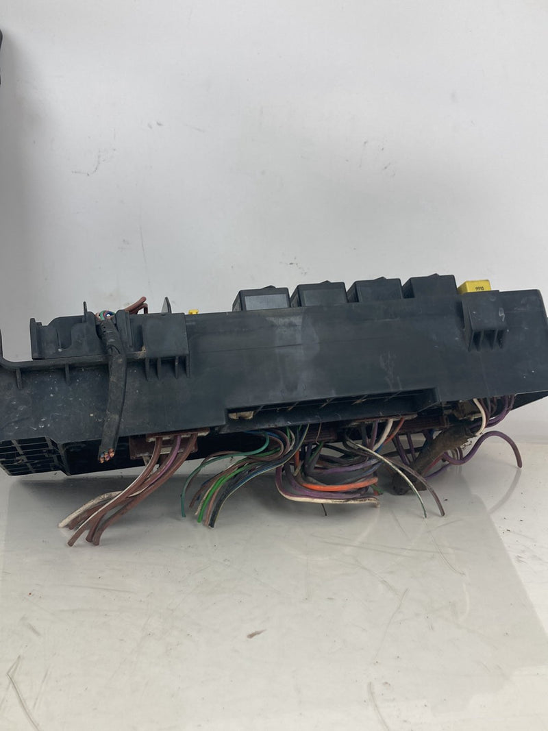 1999-2004 Land Rover Discovery II L550 Engine Fuse Box OEM #5068M