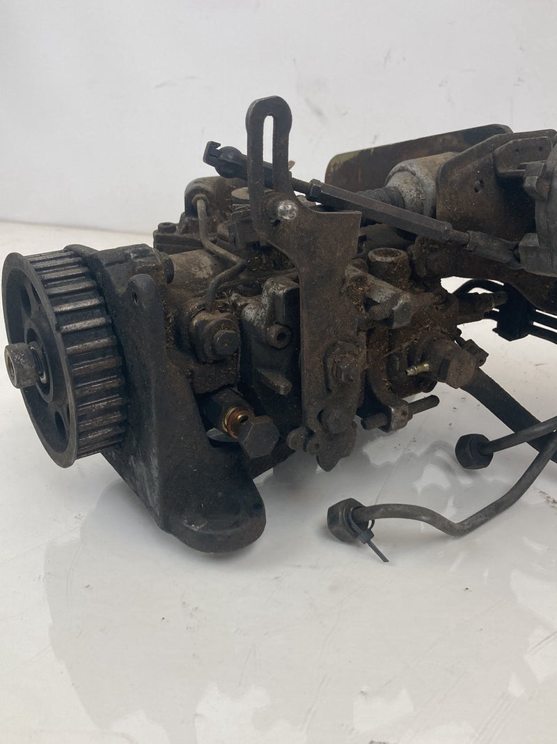 1980 Volvo 244 - Injector Pump PN: 0460406033 146 072130107