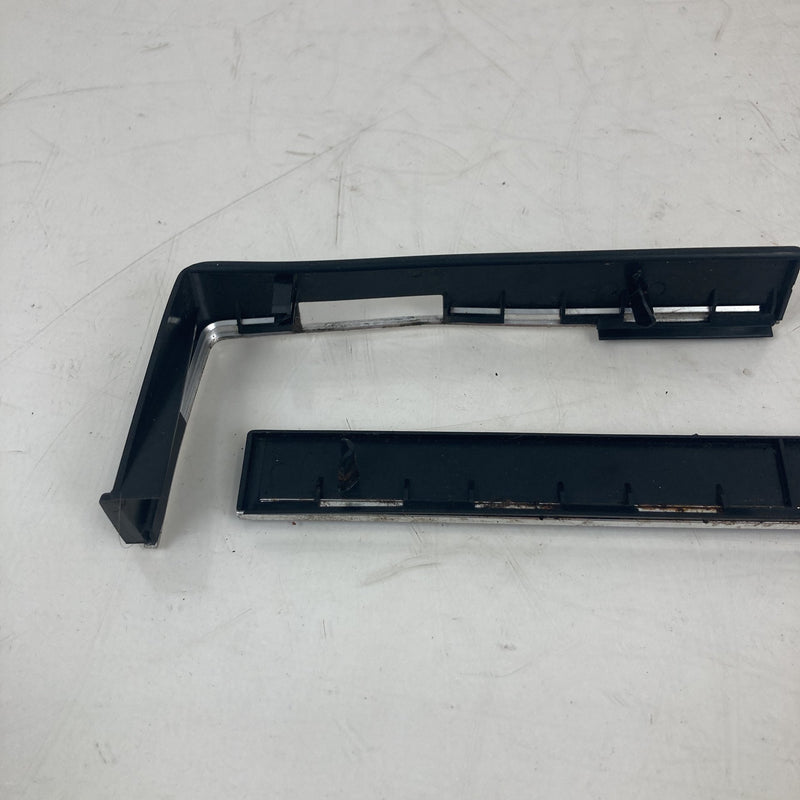 1981-1985 Volvo 240 245 Dash Vent Trim 1202251 OEM