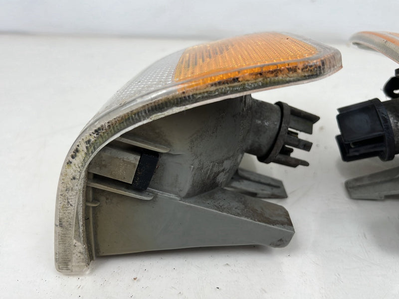 1990-1992 Volvo 740 745 940 Front Right & Left Turn Signal Light Lamp Pair OEM #5894EM