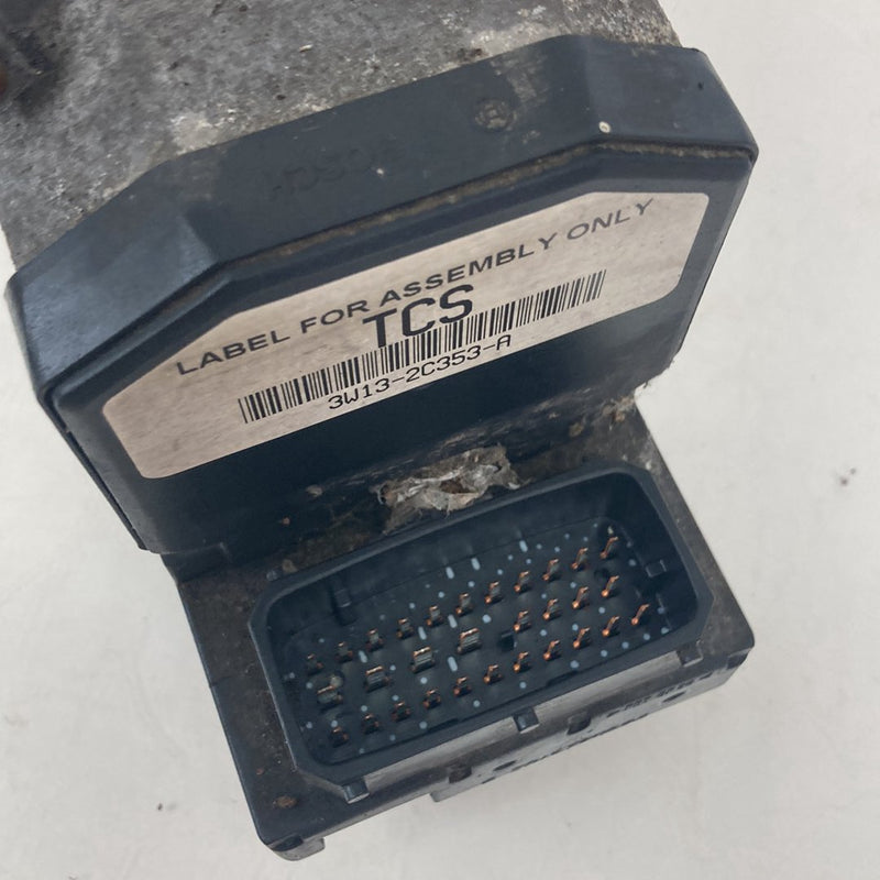 2002-2005 Lincoln Town Car Signature ABS Pump Bosch Module OEM #5139M