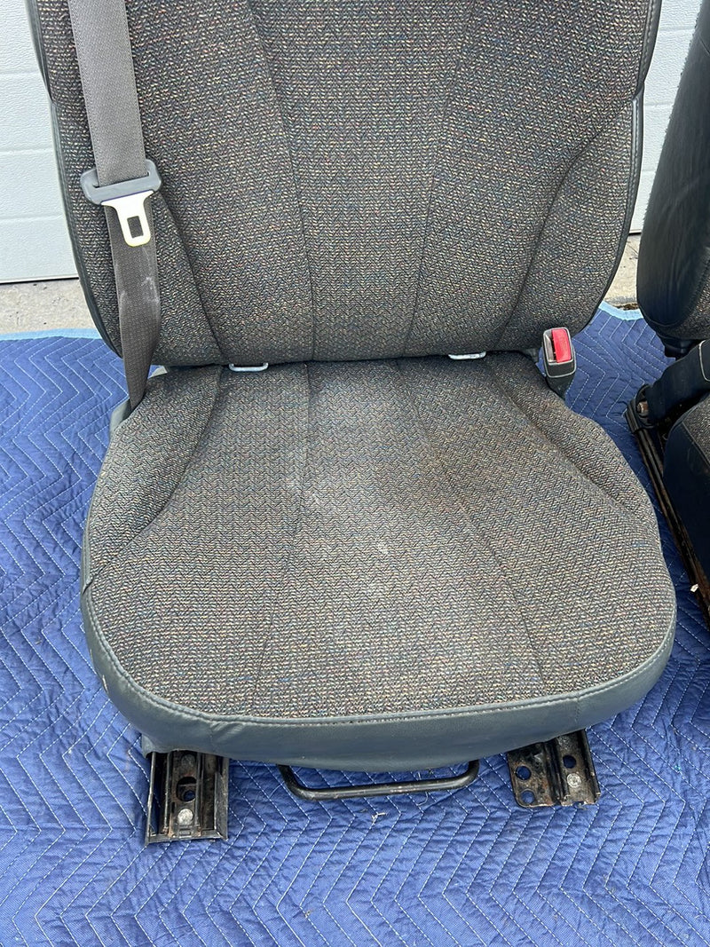 1995-1998 Chevrolet Silverado Tahoe GMC Seat Front Pair Gray Cloth OEM #5614EM