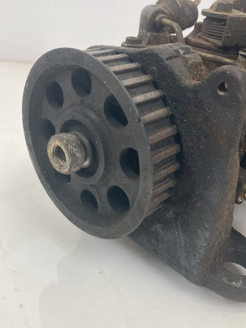 1980 Volvo 244 - Injector Pump PN: 0460406033 146 072130107