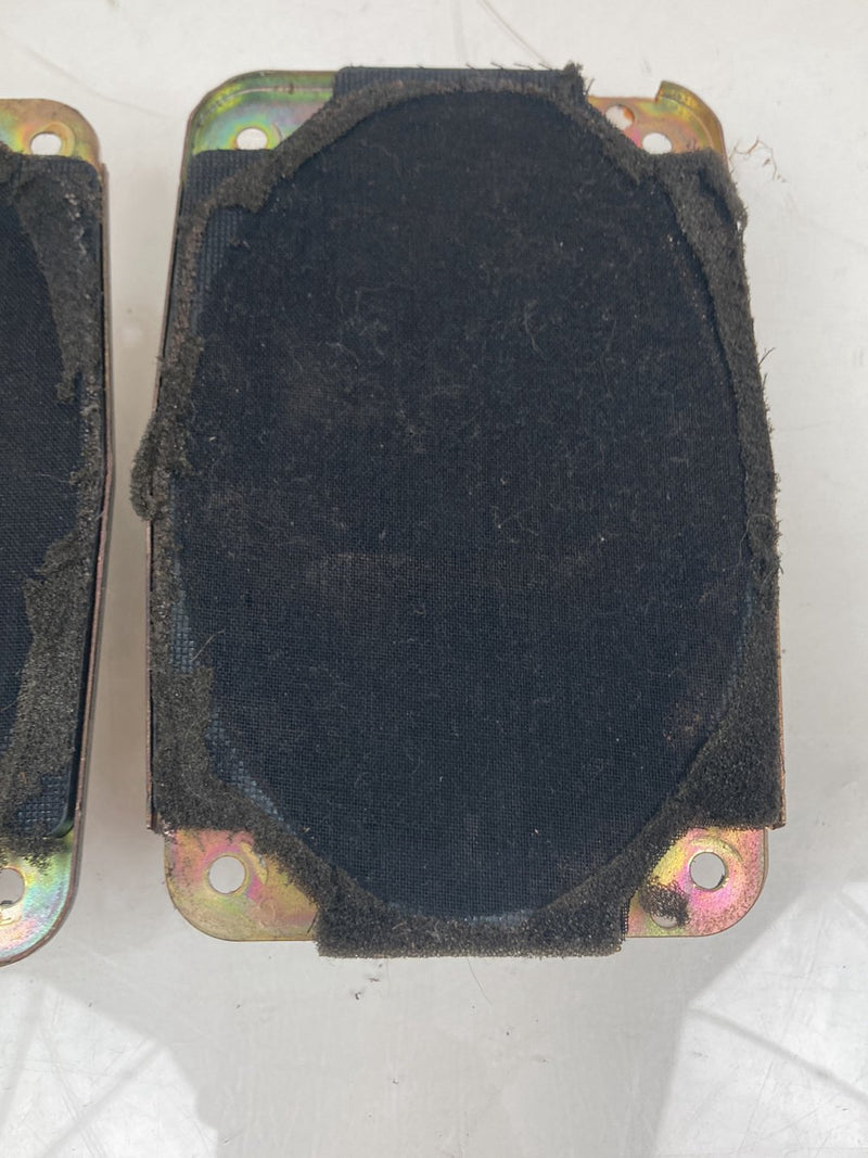 1996 Chevrolet Silverado GMT800 - Speaker Set PN: 16048215