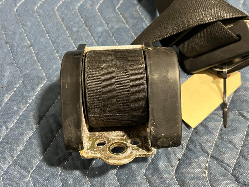 1983-1985 Porsche 944 Front Passenger RH Right Seat Belt Retractor OEM #2486EM