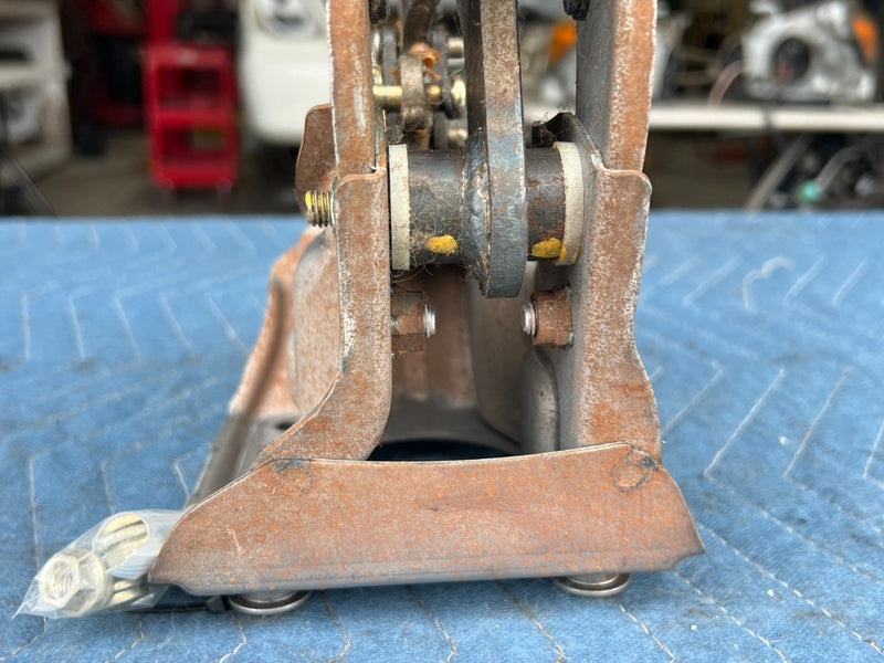 2002-2006  Toyota Camry  Brake Pedal Assembly OEM #117DU