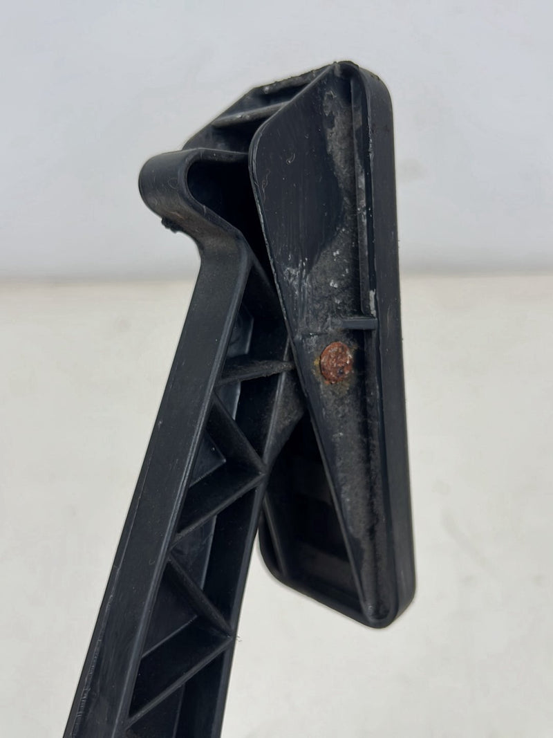 1990-1992 Volvo 740 745 940 Accelerator Throttle Gas Pedal Lever OEM #5873EM