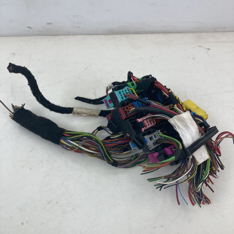 2001-2005 Volkswagen Passat Footwell Junction Wiring Harness OEM #5528M