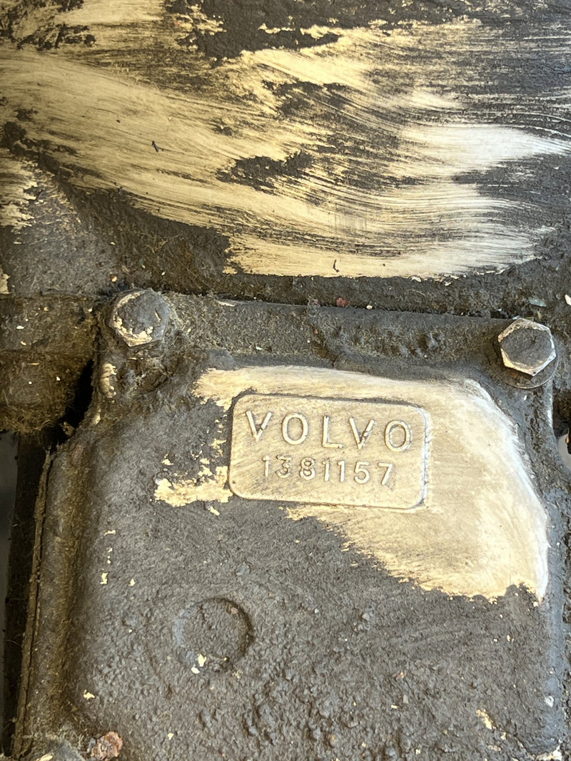 1973 Volvo 140 142 - Manual Transmission PN: 1381157 380100