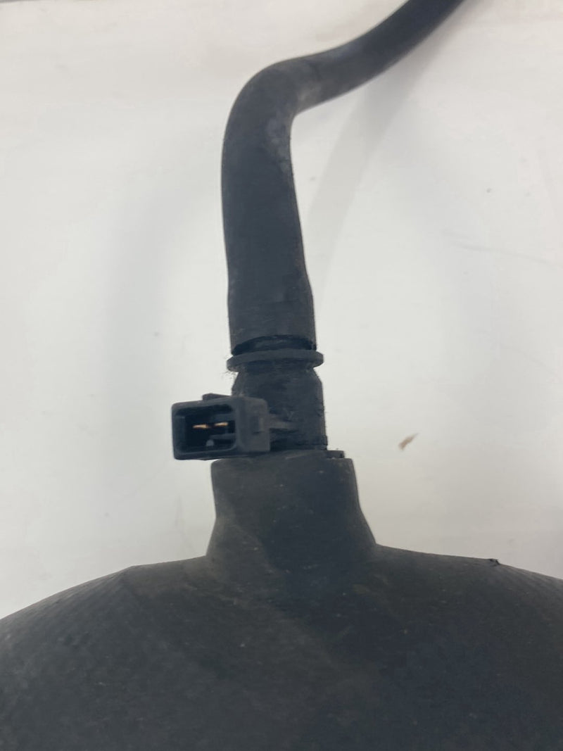 1992 Volvo 940 944 - Intercooler Pipe PN: 3900160966