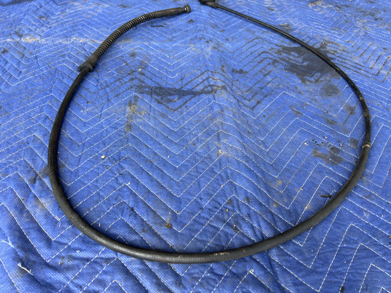 Volvo 240 - Speedometer Cable