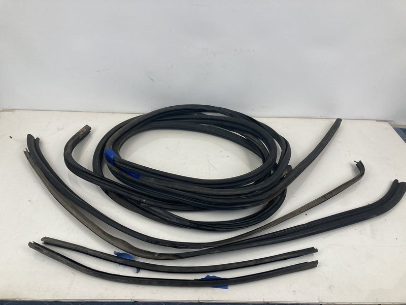 1995 Chevrolet Silverado GMT800 - Door Seal Set of 4