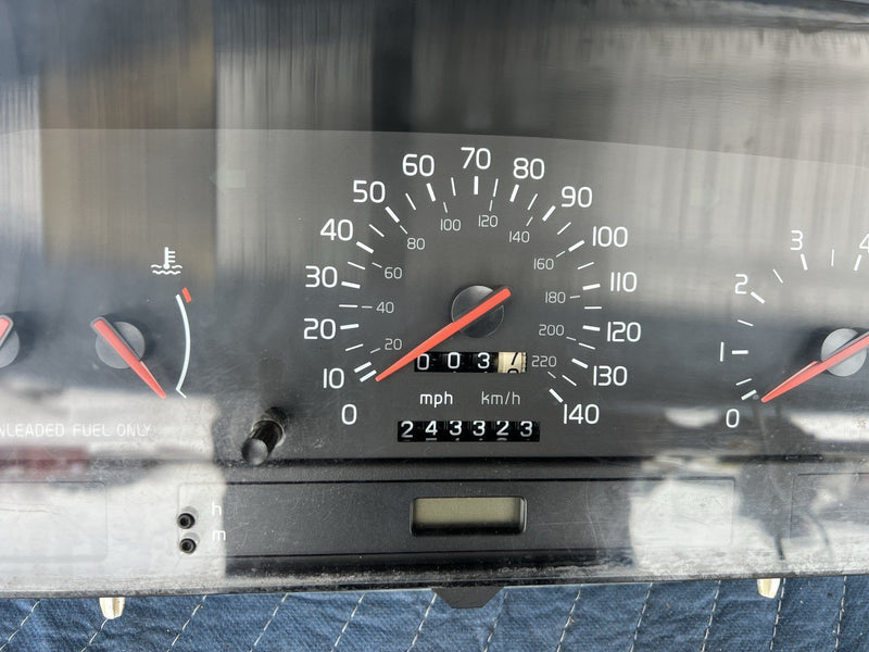 1993-1997 Volvo 850 850R Instrument Gauge Cluster 9148571 Manual Trans OE #4484E