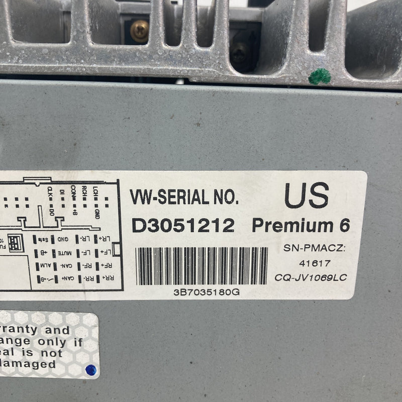 2001-2005 Volkswagen Passat Radio AM FM CD Headunit OEM #5497M