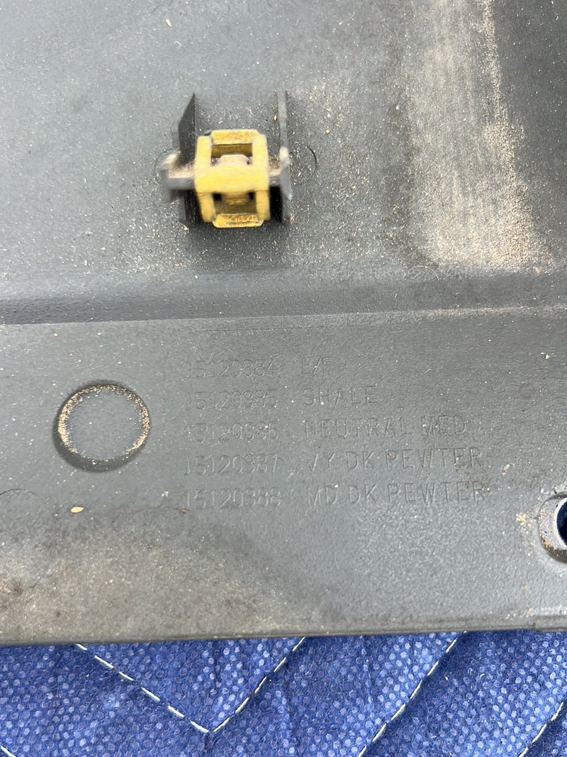 Chevrolet Silverado - Glove Box PN: 15120384