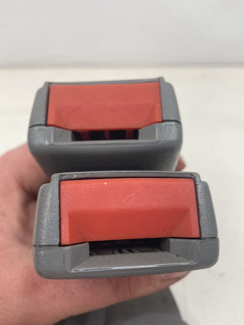 1996 Chevrolet Silverado GMT800 - Seat Belt Buckle Rear PN: 153961