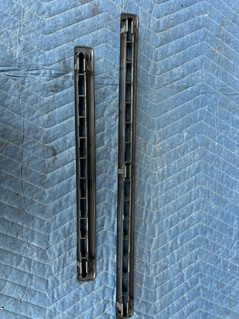 1989-1995 Volvo 740 940 Sedan Front Dash Heat Defrost Duct Vent Set OEM #3830EM
