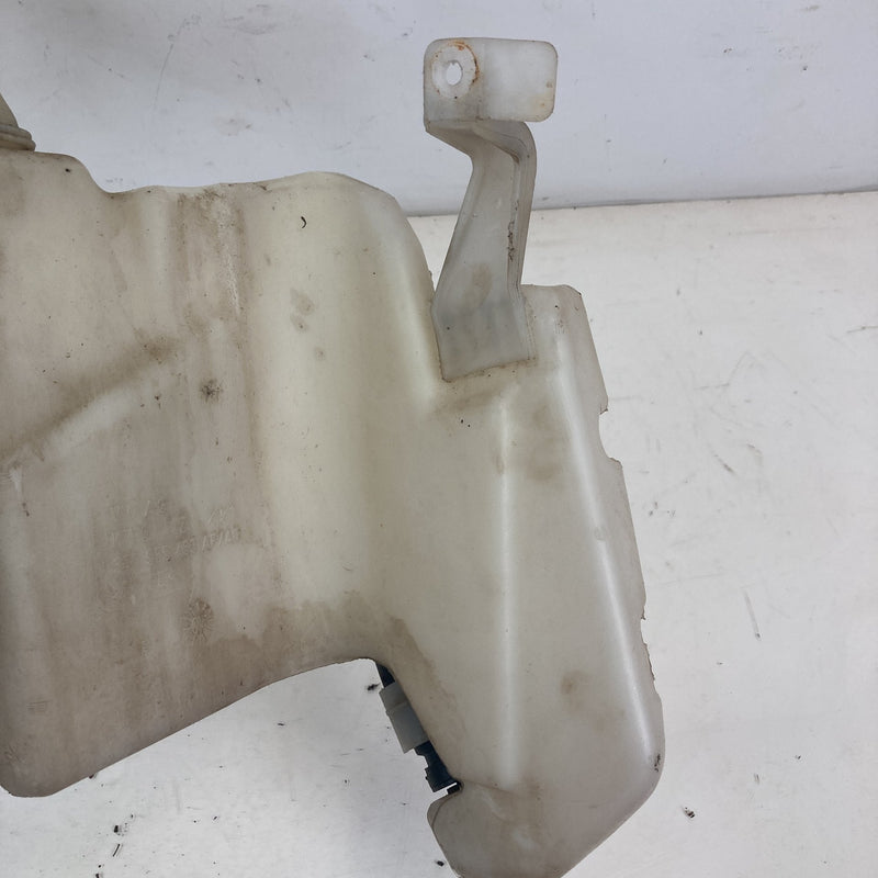 2001-2005 Volkswagen Passat Windshield Washer Reservoir Jug Tank OEM #5537M