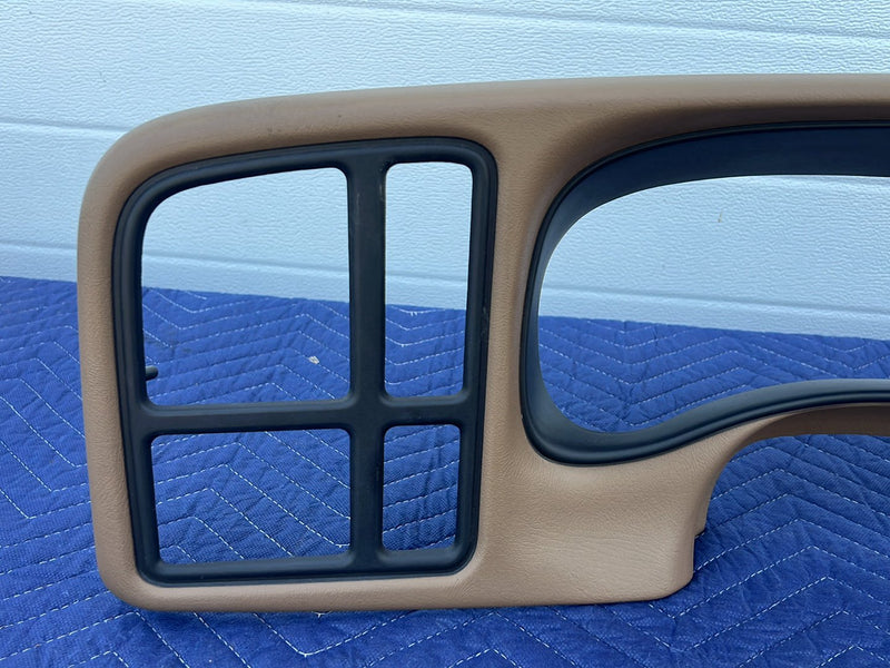 Chevrolet Silverado - Gauge Cluster Trim PN: 15046575 15731974