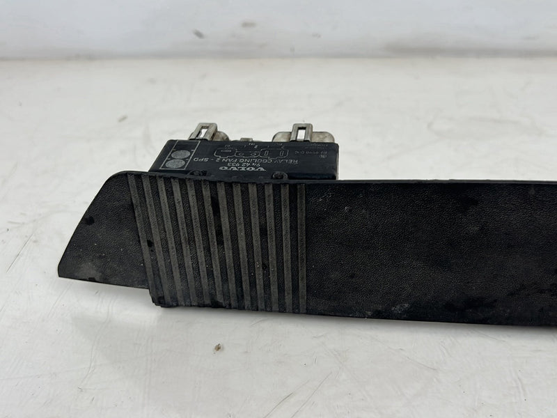 1993-1997 Volvo 850 Vacuum Valve & Cooling Fan Relay 9442933 OEM