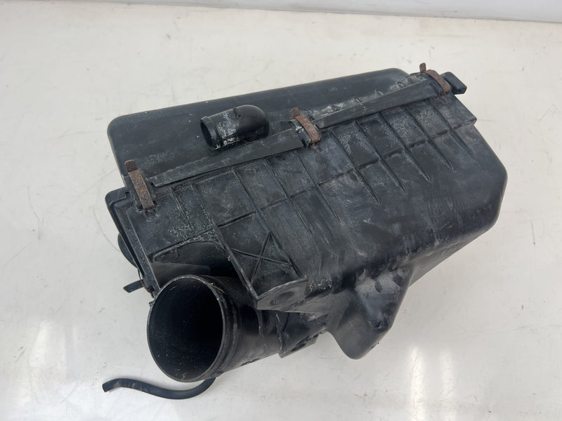 1998-2000 Volvo S70 V70 XC Air Filter Cleaner Housing Box 9189152 OEM #6863EM