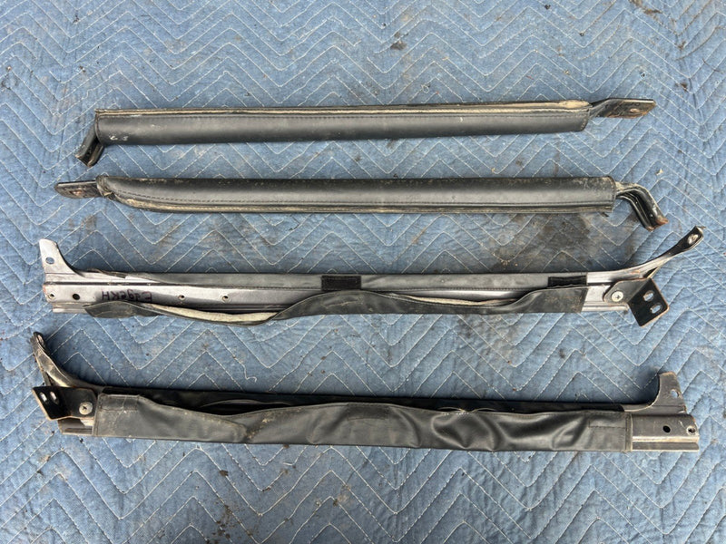 1985-1988 Suzuki Samurai SJ413 Body/Door Mould Door Rails OEM