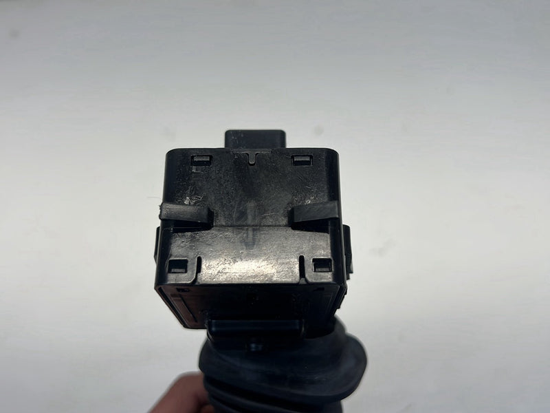 2012 Chevrolet Captiva Sport - Wiper Stalk PN: 202005410
