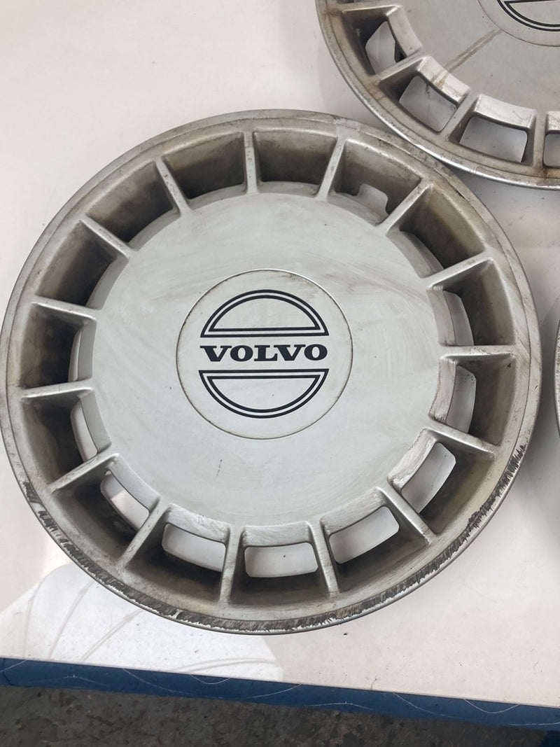 1975-1980 Volvo 244 Wheel Cover Hub Caps Factory 3540176 OEM #4332M