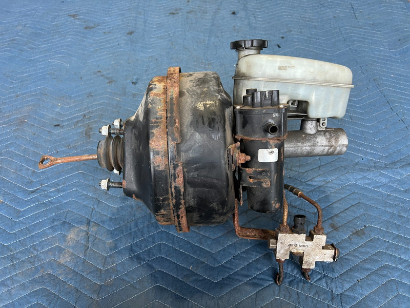 1999-2007 Chevy Silverado Brake Booster Master Cylinder Assembly OEM #1600CN