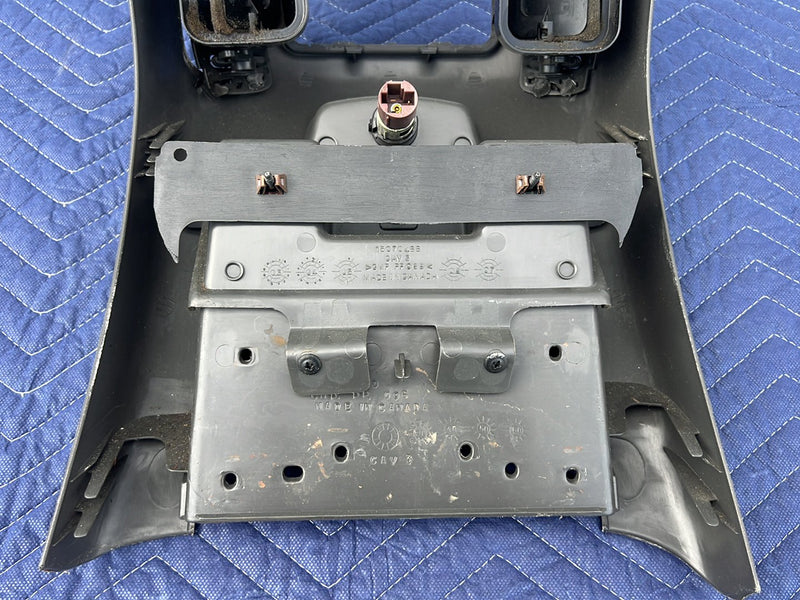 Chevrolet Silverado - Center Console PN: 15070570 15070488